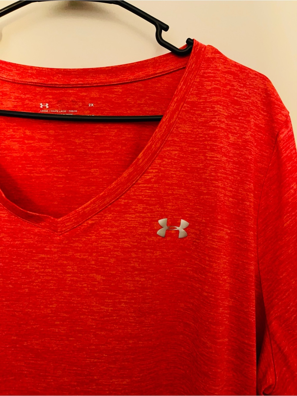Under Armour Women's Coral V-Neck Short Sleeve Tee - Picture 4 of 5